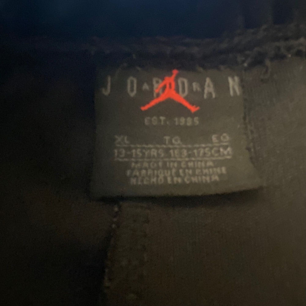 Nike Jordan Patch Pack Kids Shorts XL 13-15 yr old Black Basketball Flame - Picture 3 of 8